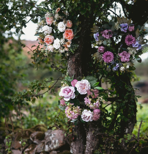 Krans Pion och Hortensia Ø50cm Dahlia Suckulent A Lot Decoration Konstväxter Konstblommor Plastväxter Plastblommor
