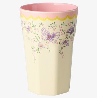 Foto: Latte-mugg med fjärilar, rosa insida, gul kant