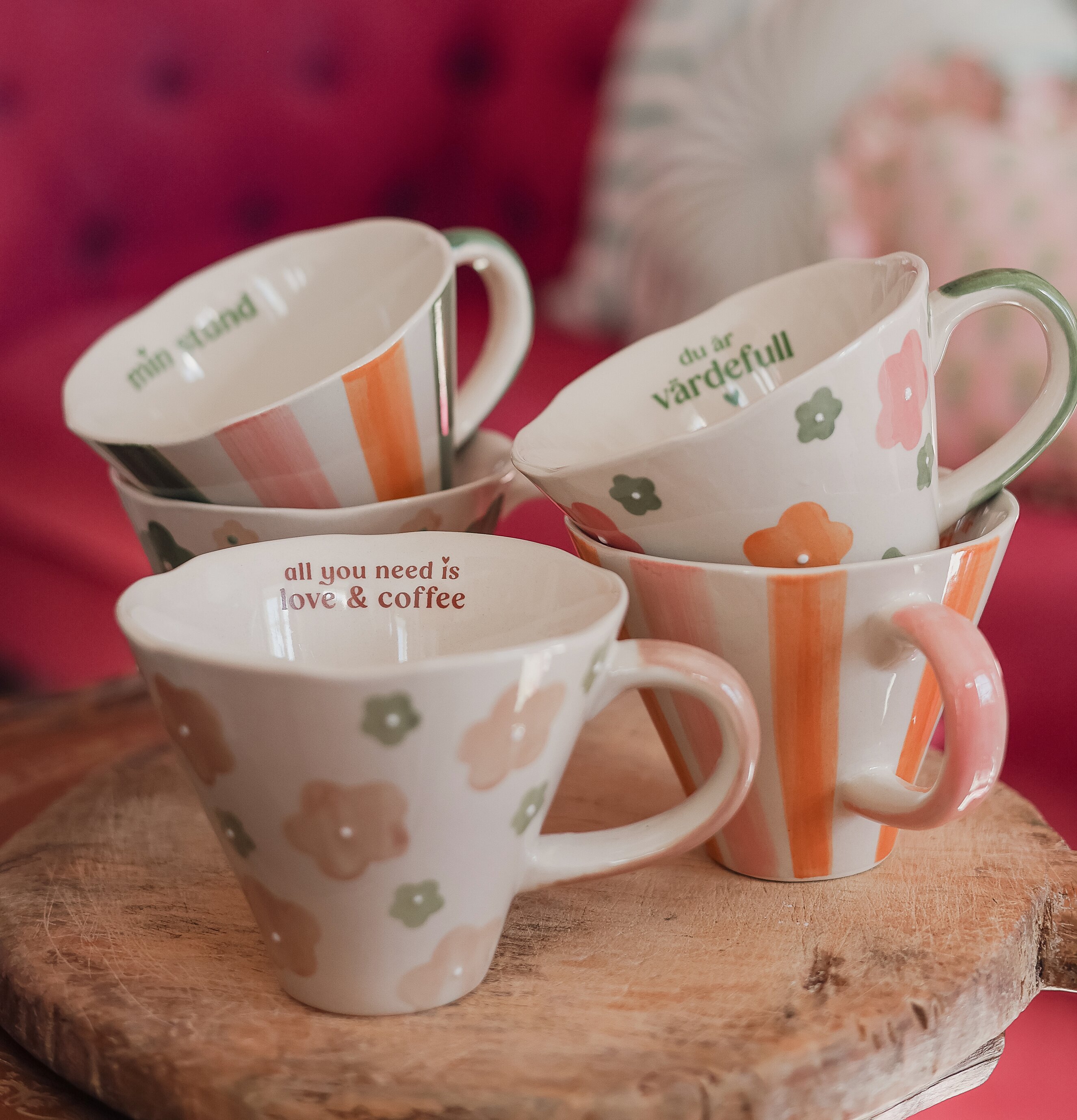 Mugg - Du Är Guld Värd Majas Cottage Värdefull Muggar/koppar i porslin, keramik, papper eller biologiskt