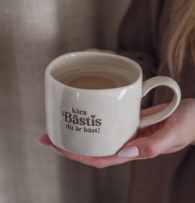 Mugg - Kära Bästis, Du Är Bäst! Majas Cottage Muggar/koppar i porslin, keramik, papper eller biologiskt
