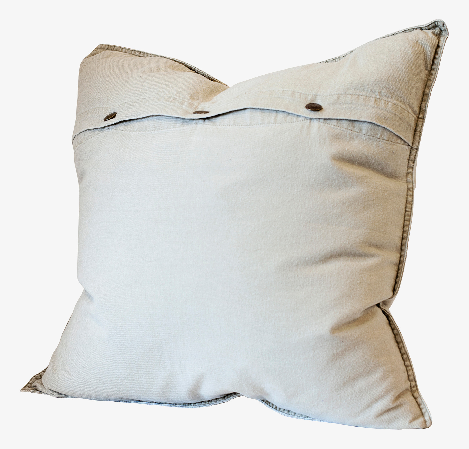 Kuddfodral Med Knappar Beige från Ernst, tidlös och elegant