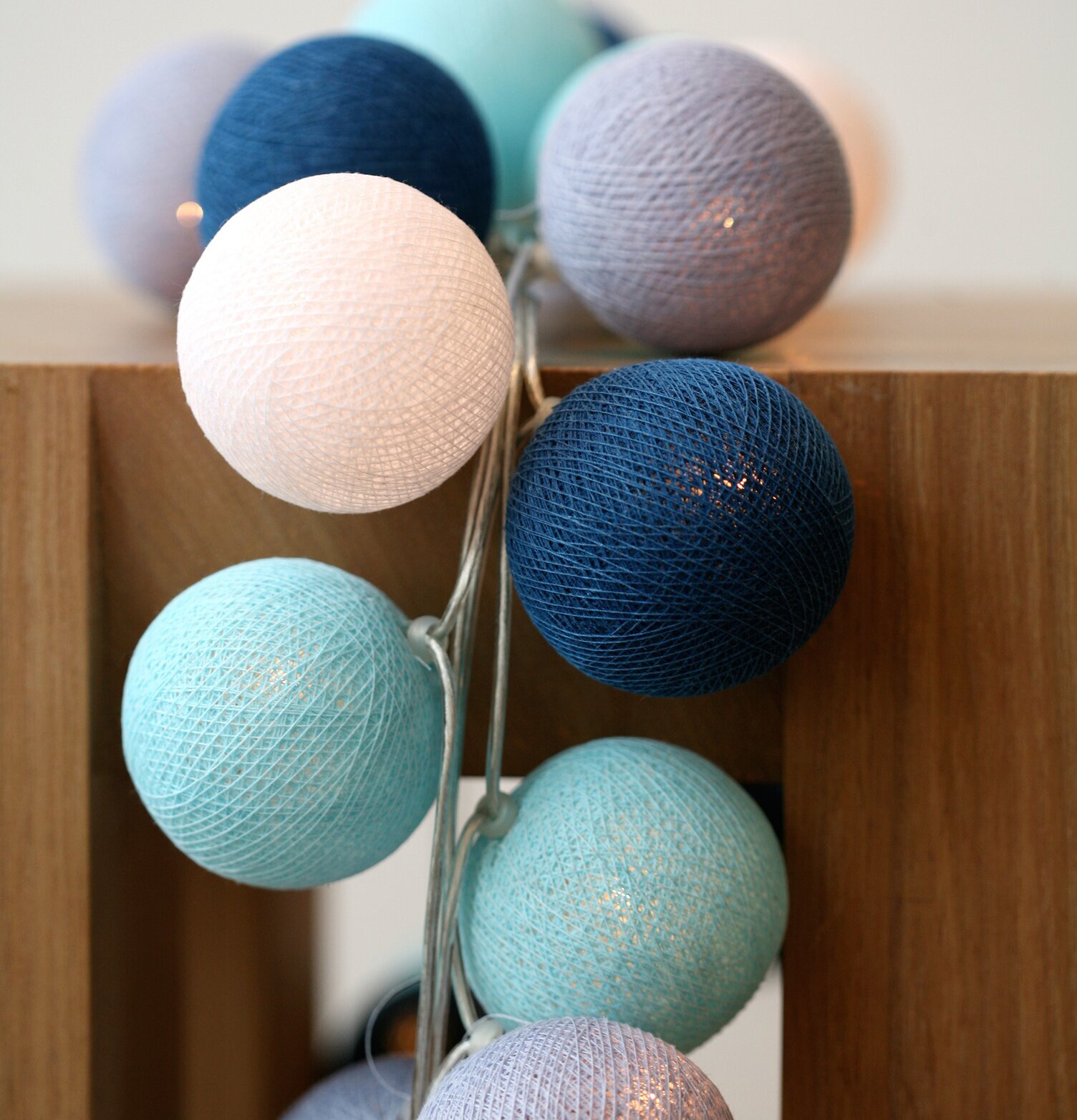 Ljusslinga Rollier 35 från Happy Lights med 35 ljusbollar