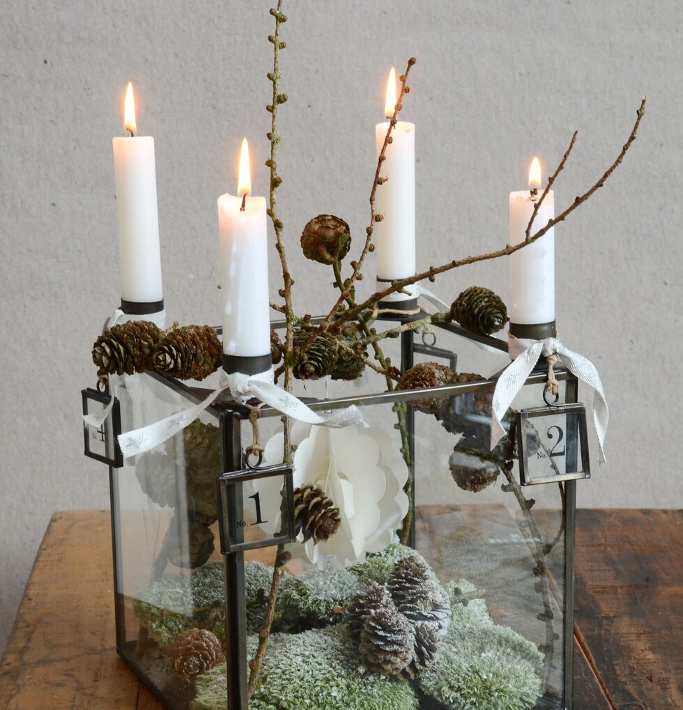 Ljusstake Glasbox Antik XL från IB Laursen på trädskiva-bord