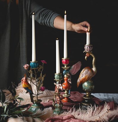 Foto: Safariinspirerade ljusstakar med fåglar och ljus