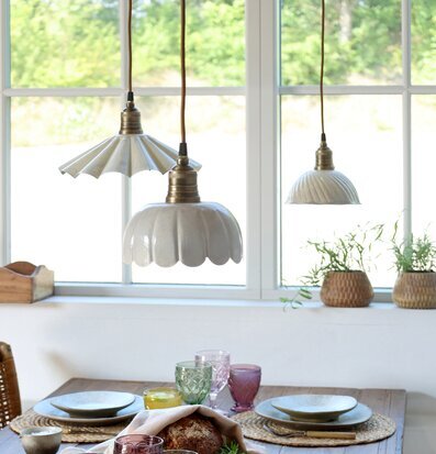 Fönsterlampa Lunel Creme Chic Antique Lampor Taklampor Golvlampor Bordslampor LED-lampor Ledlampor Fönsterlampor Ljusslingor för dekoration