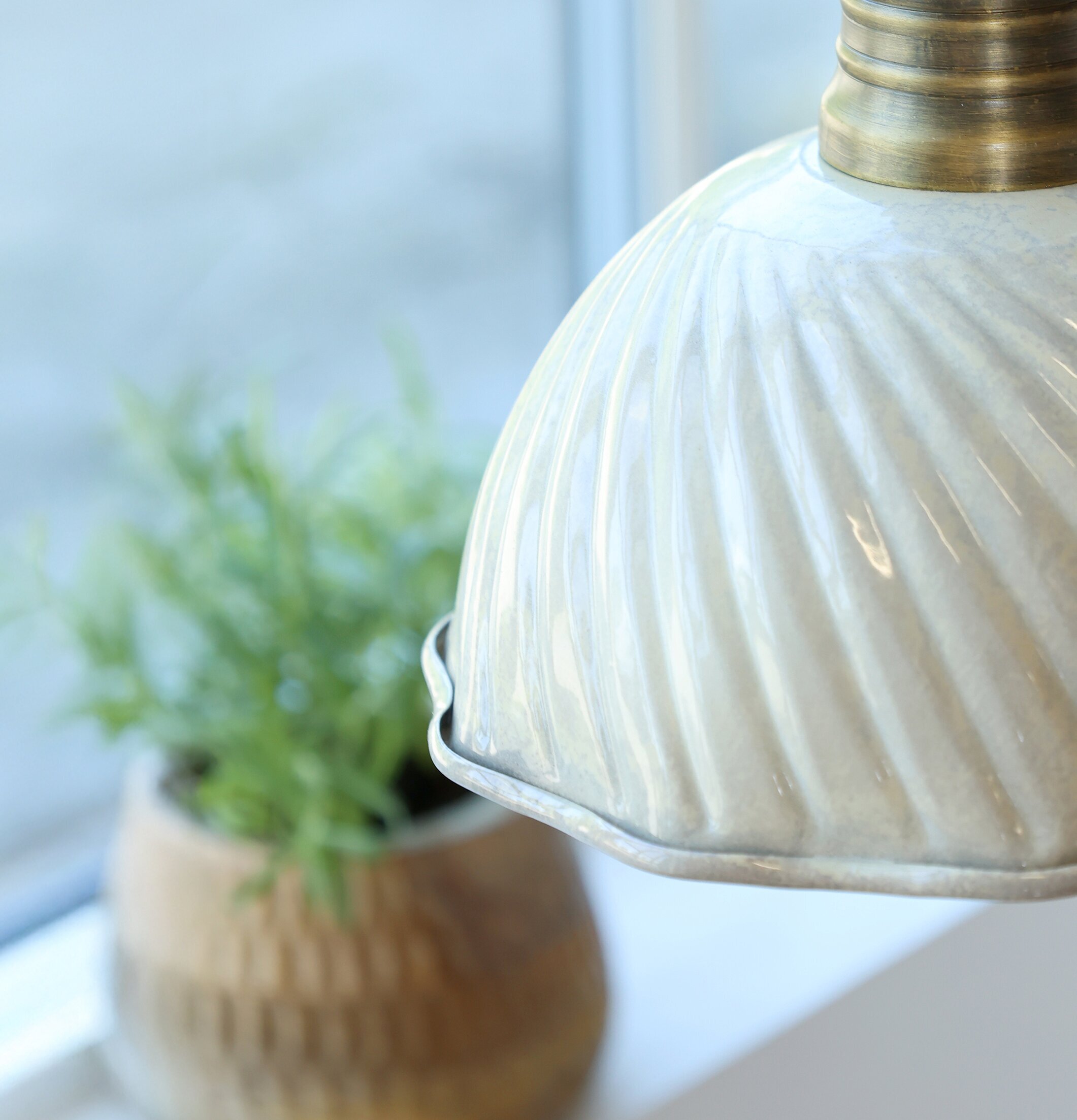 Fönsterlampa Lunel Creme Chic Antique Lampor Taklampor Golvlampor Bordslampor LED-lampor Ledlampor Fönsterlampor Ljusslingor för dekoration