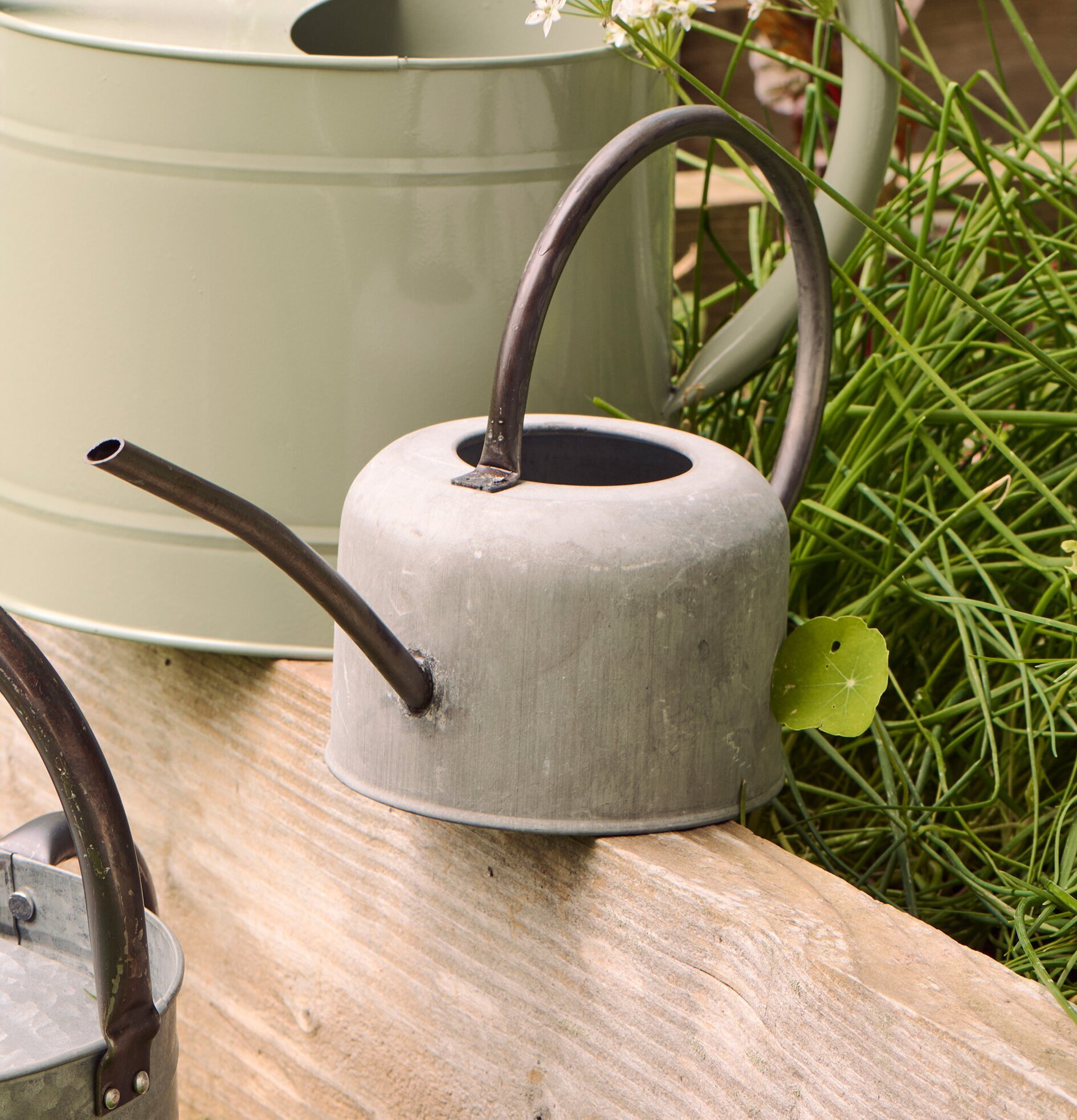 Vattenkanna Grå 0,9 liter IB Laursen Vattenkannor för inomhusbruk utomhusbruk