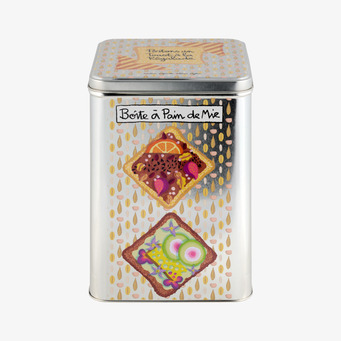 Foto: Frilagd plåtburk för bröd med pastellmönster