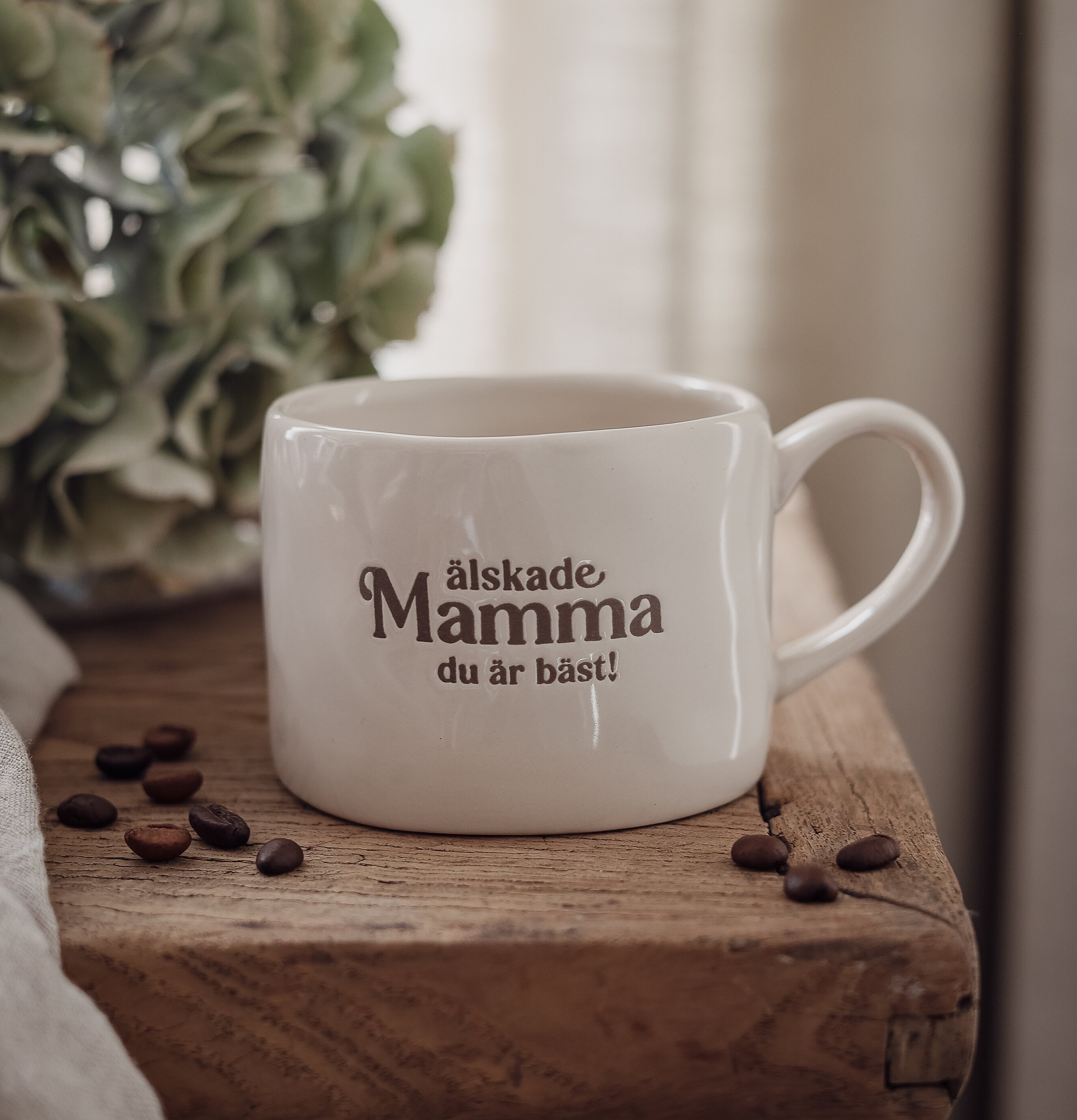 Mugg - Älskade Mamma Majas Cottage Muggar/koppar i porslin, keramik, papper eller biologiskt material organiskt ekologiskt