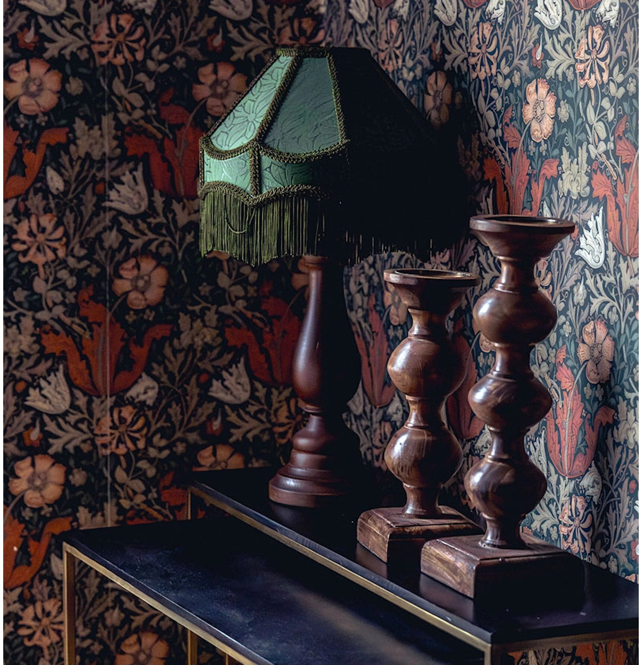 Lampfot Theo Brun A Lot Decoration Lampor Taklampor Golvlampor Bordslampor LED-lampor Ledlampor Fönsterlampor Ljusslingor för dekoration