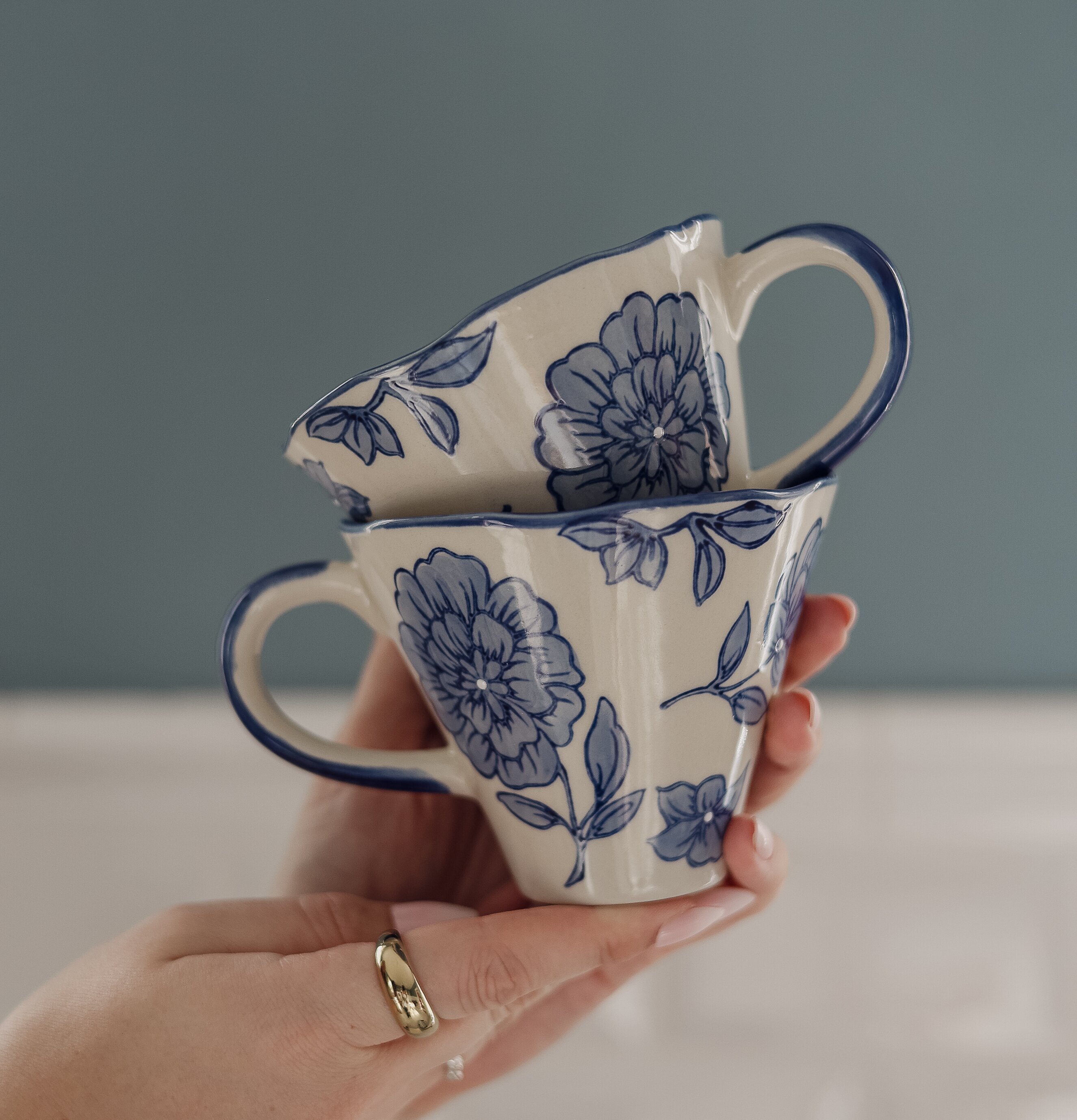 Mugg Florea - Majas Cottage Muggar/koppar i porslin, keramik, papper eller biologiskt material organiskt ekologiskt Termomuggar