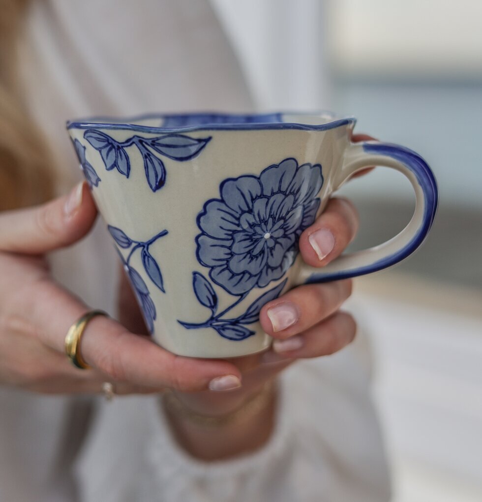 Mugg Florea - Majas Cottage Muggar/koppar i porslin, keramik, papper eller biologiskt material organiskt ekologiskt Termomuggar