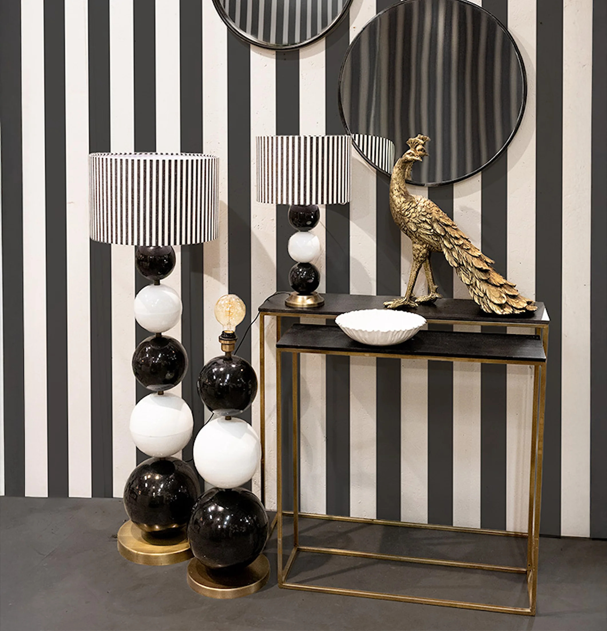 Golvlampa Multi Stone 5 Svart/Vit 3 A Lot Decoration Lampor Taklampor Golvlampor Bordslampor LED-lampor Ledlampor Fönsterlampor