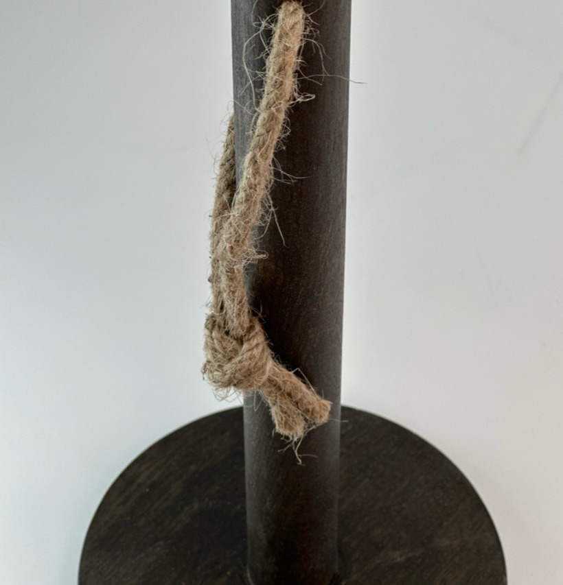 Pappershållare Svart Miljögården för hushållspapper