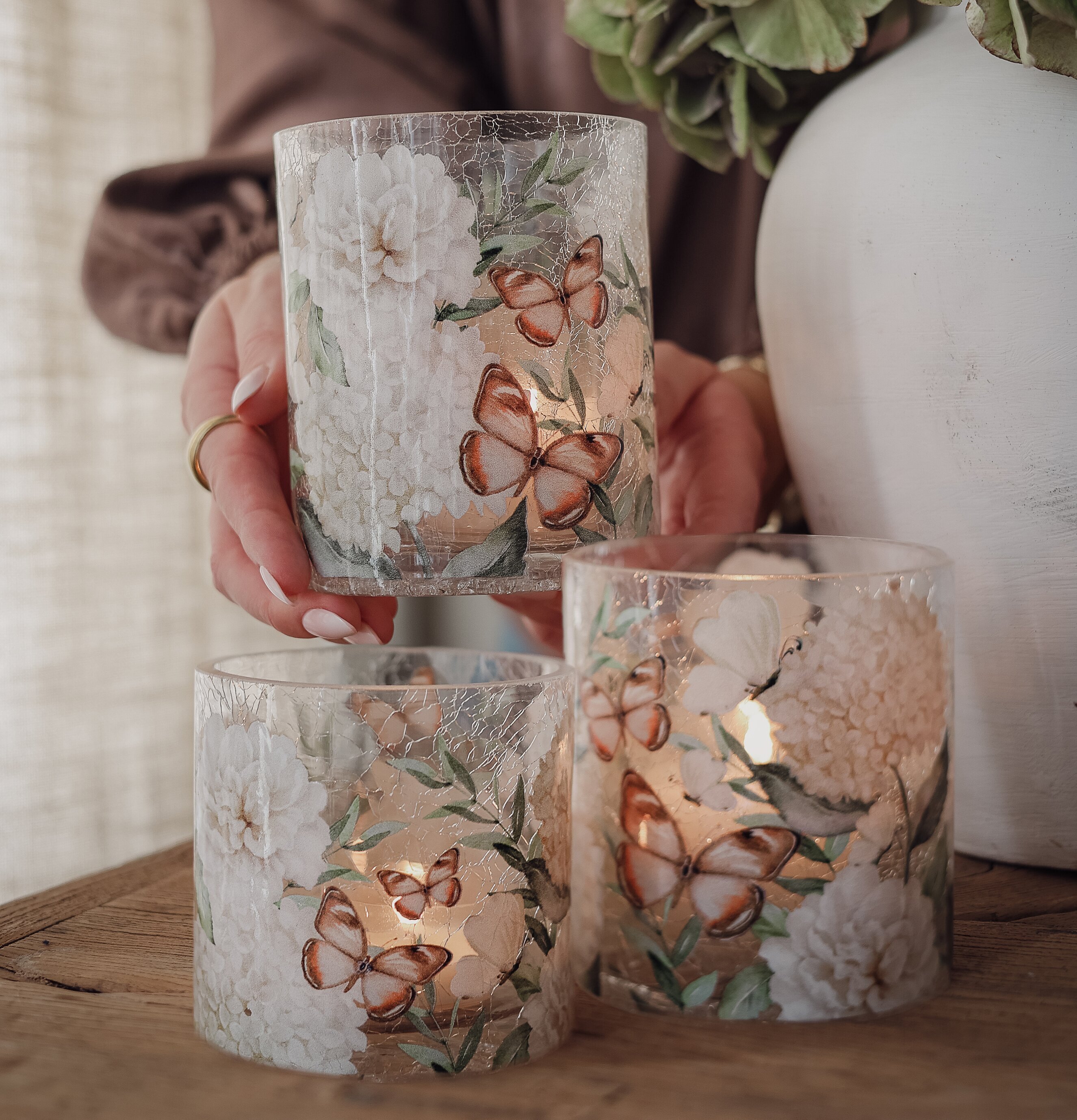 Majas Lykta Hortensia & Butterflies 10x12cm 9x10cm 8x8cm Cottage Lyktor Endless Light Ljuslyktor