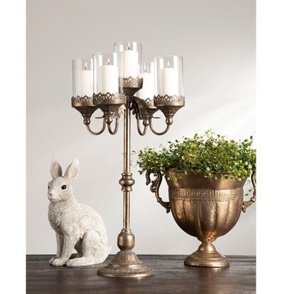 Foto: Kandelaber med cylinderglas och urnkruka 2026