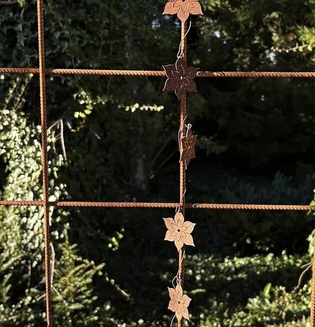 Girlang Klematis 8 blommor för armeringsnät Rost Lind Decoration Utomhusskyltar Skyltar utomhusbruk Övrig prydnad/dekoration inredning utemiljö
