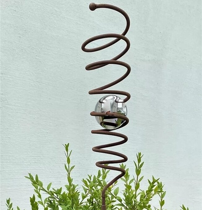 Spiral med silverklot Rost Lind Decoration Övrig prydnad/dekoration för inredning utemiljö
