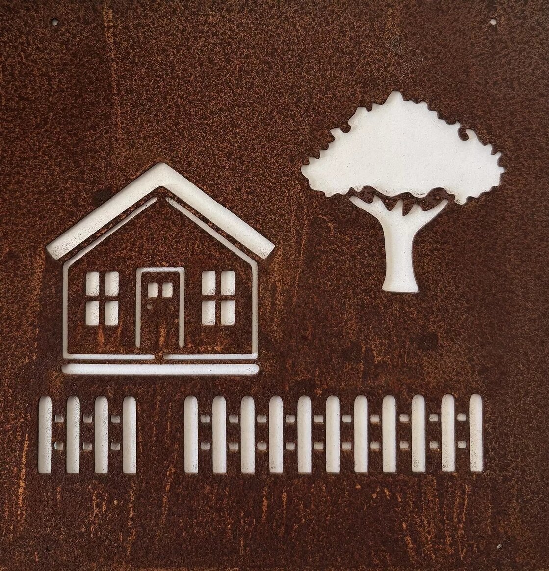Skylt Hus och trädgård (armeringsnät) Rost Lind Decoration Utomhusskyltar Skyltar för utomhusbruk
