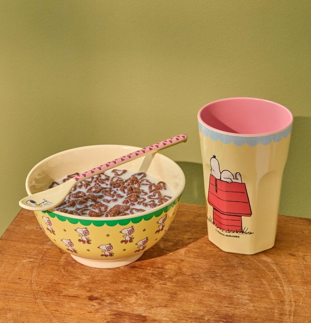 Melaminmugg Snobben Latte Cream Print Rice Melaminmuggar Lattemuggar i melamin Melaminkoppar