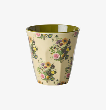 Foto: Melaminmugg med blommönster, olivgrön insida