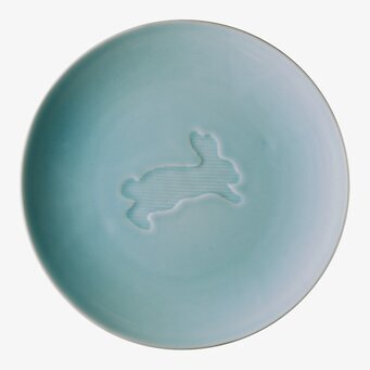 Keramiktallrik Barn Turkos från Rice med kaninrelief
