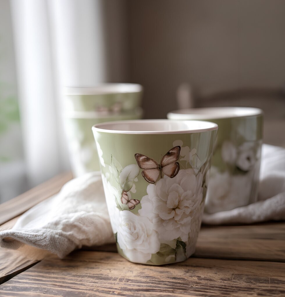 Mugg Hortensia & Butterflies - Majas Cottage Melaminmuggar Lattemuggar i melamin Melaminkoppar