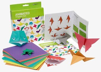 Origami djur från Worldwide co med färgglada pappersark