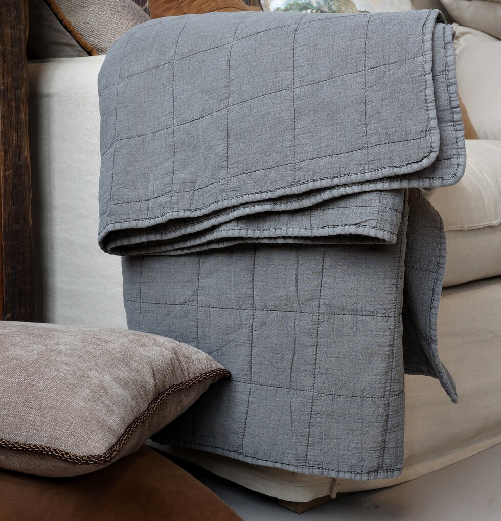 Aix Vintage Quilt Thunder Grey Chic Antique Täcken, filtar, plädar och överkast Filtar Plädar Överkast
