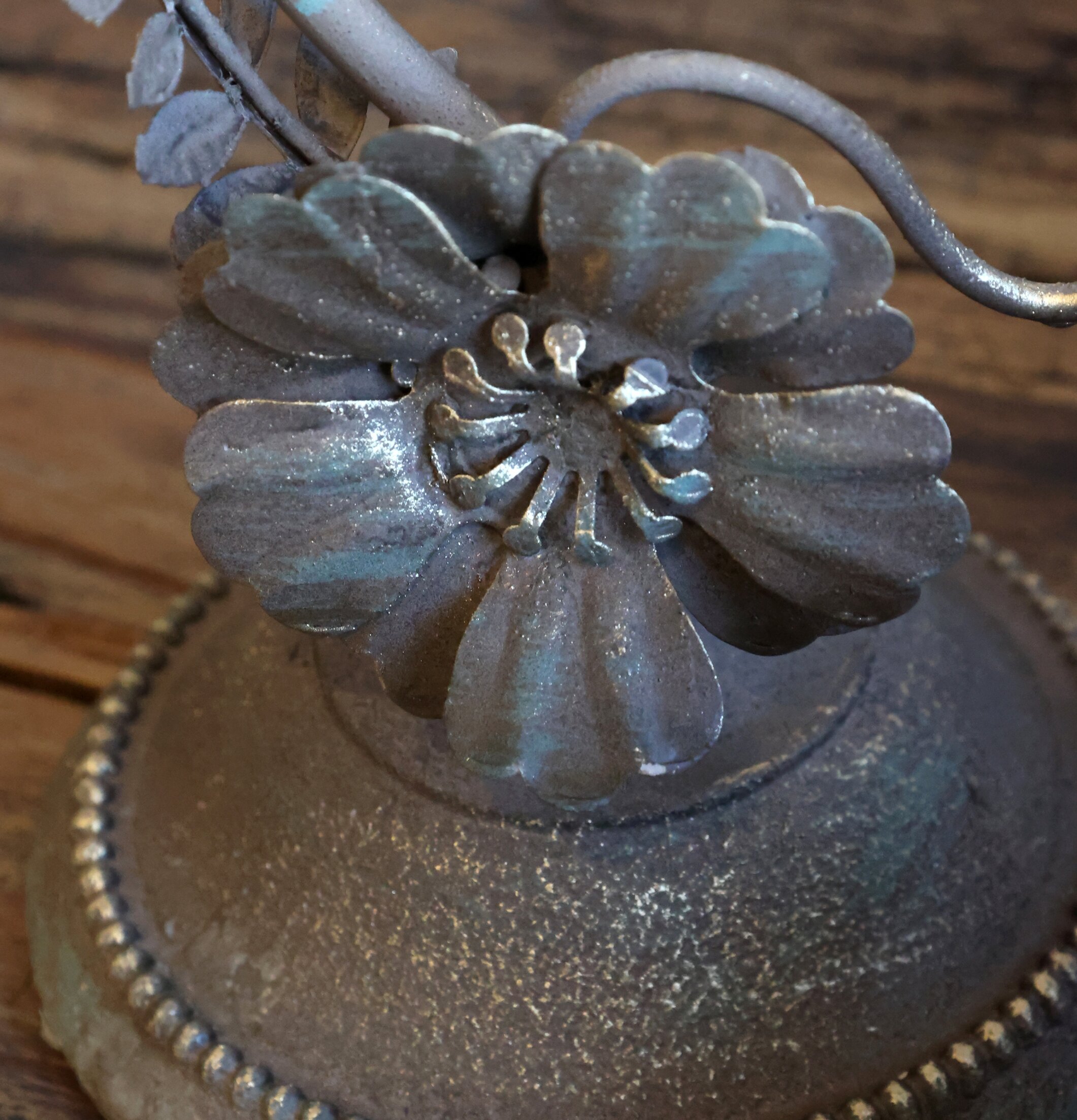 Fransk ljusstake med blomsterdekor Chic Antique Ljusstakar Adventsstakar Ljushållare Ljushyllor