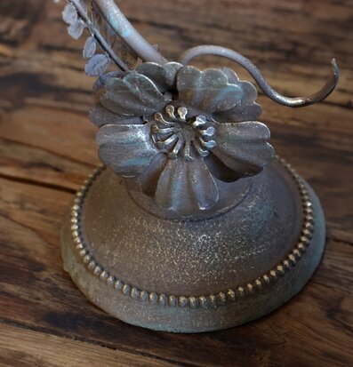Fransk ljusstake med blomsterdekor Chic Antique Ljusstakar Adventsstakar Ljushållare Ljushyllor