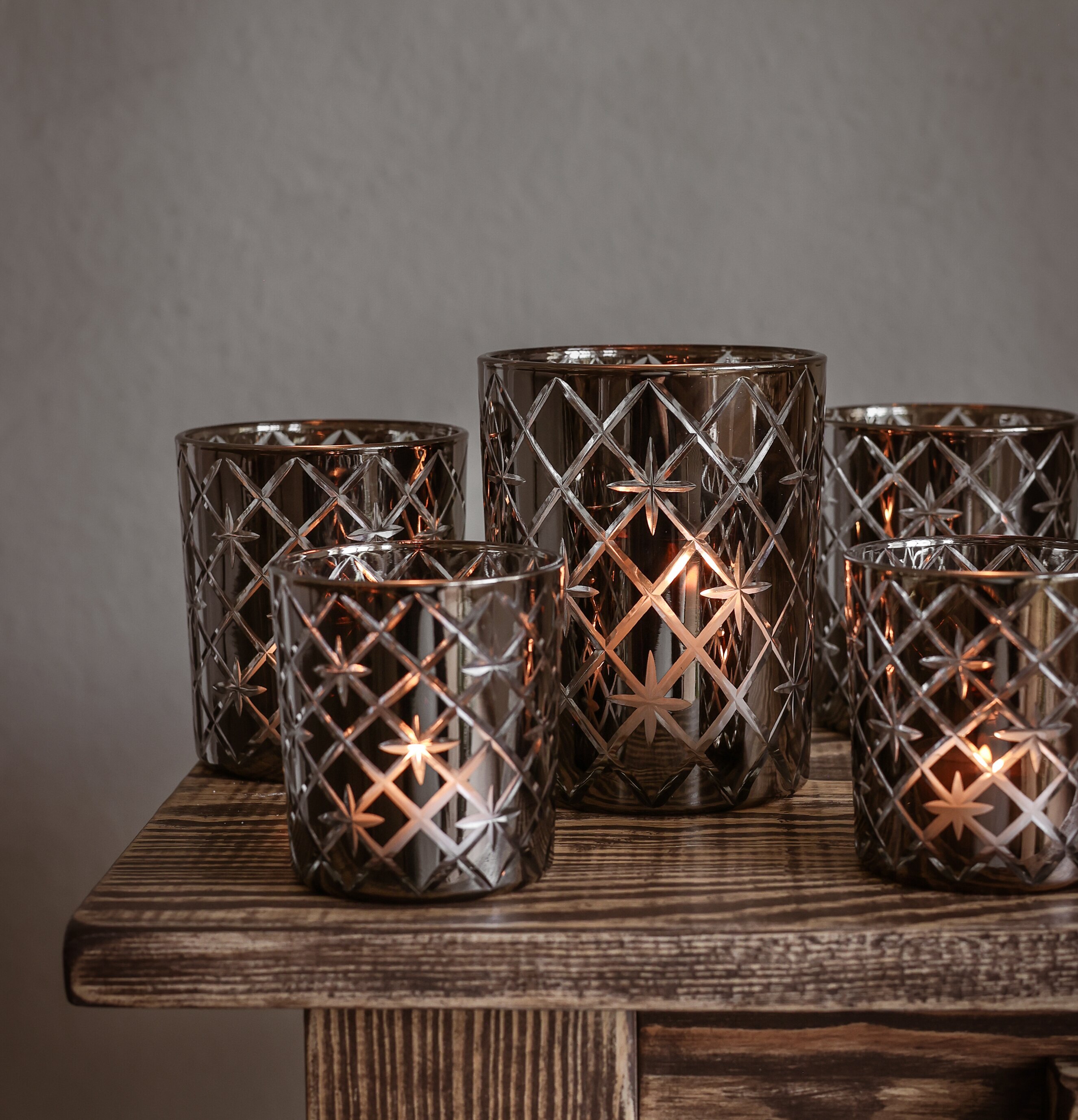 Majas Cottage Ljusykta Smokey Elegance Stor Mellan Liten Lyktor Endless Light Ljuslyktor
