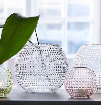 Ljuslykta Stockholm Grön från By ON på en fönsterbräda