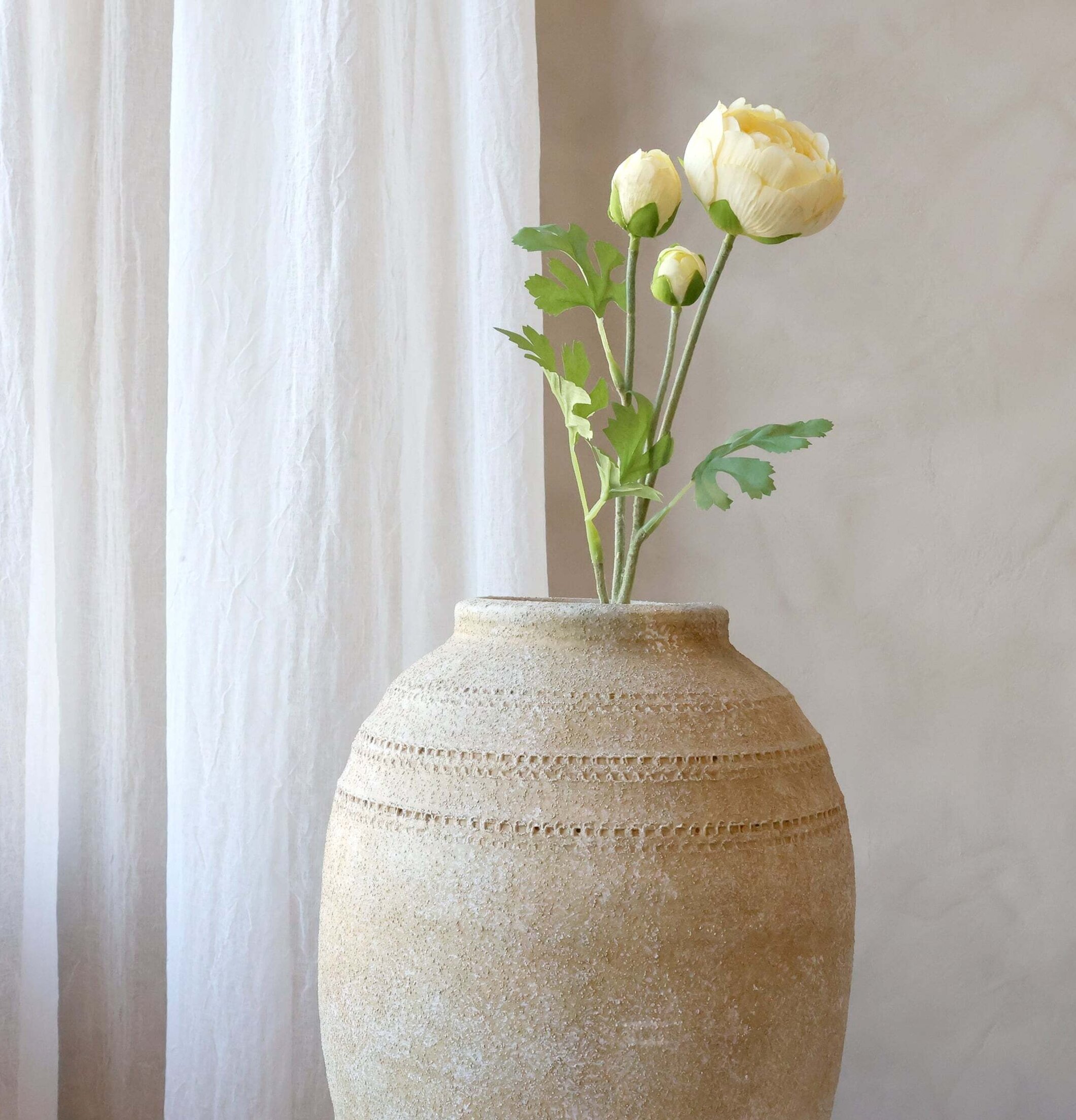 Fleur Ranunkel Silk Touch Melon 52 cm Chic Antique Konstväxter Konstblommor Plastväxter Plastblommor