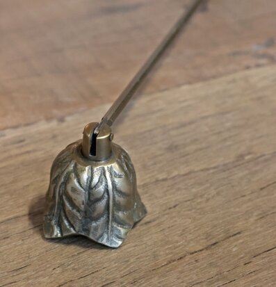 Ljussläckare med Bladdekor Antik Mässing 32 cm Chic Antique Övrig prydnad/dekoration för inredning innemiljö