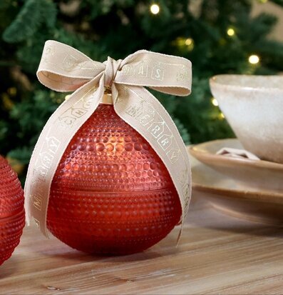 Julkula med Stearinljus Cherry Ø11 cm Chic Antique Ljus Värmeljus