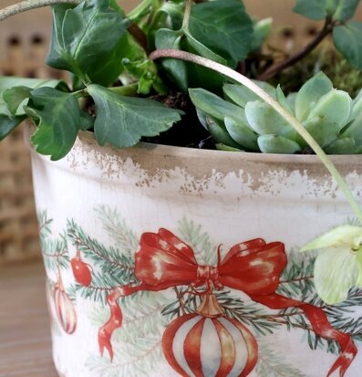 Låg Kruka med Julkulor och Rosetter Creme Ø16,5 cm Chic Antique Krukor Örtkrukor Glaskrukor