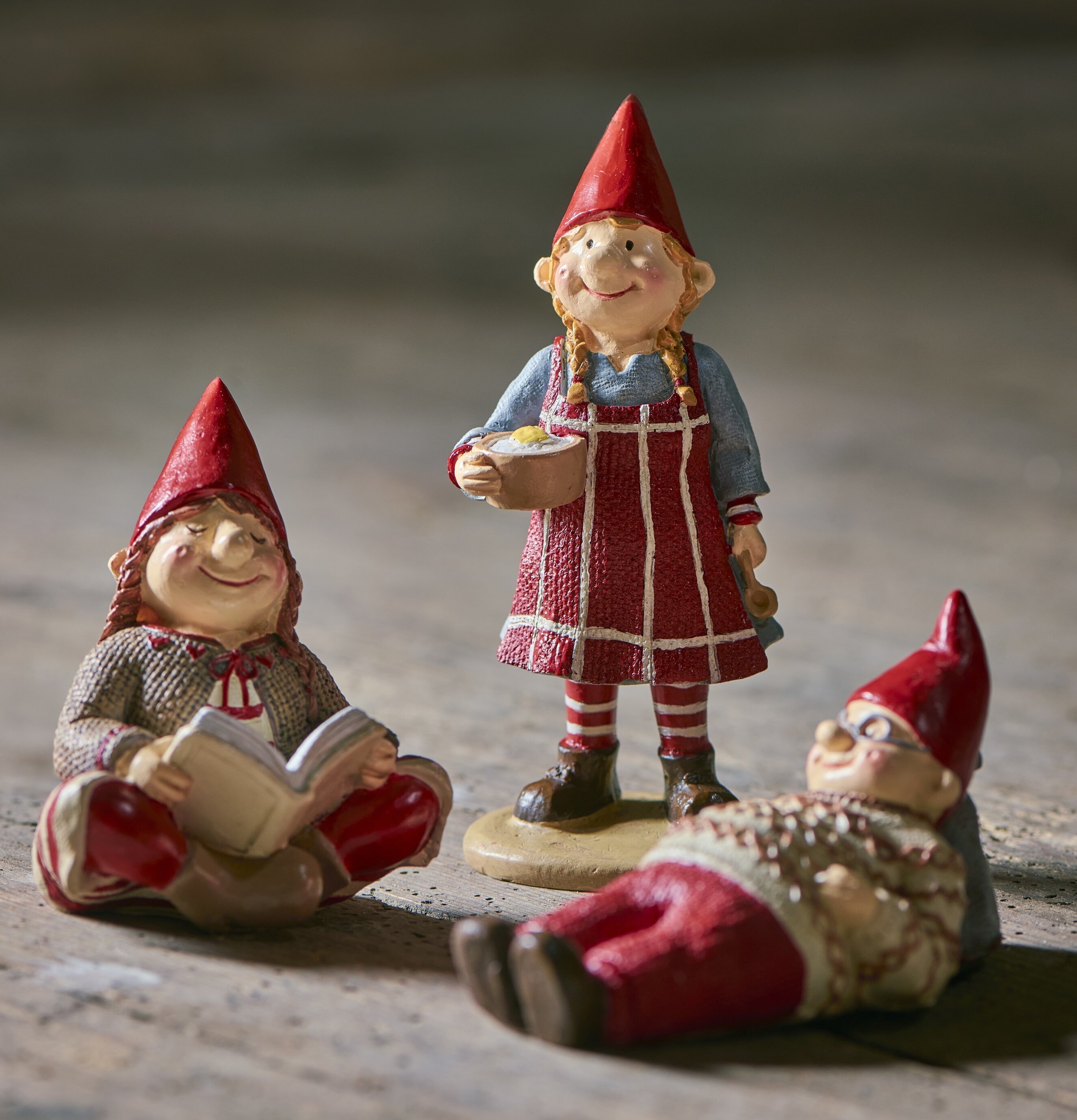 Tomte Agnes Med Grötskål IB Laursen Statyer, statyetter, figuriner för inomhusbruk eller altaner Ballerinor