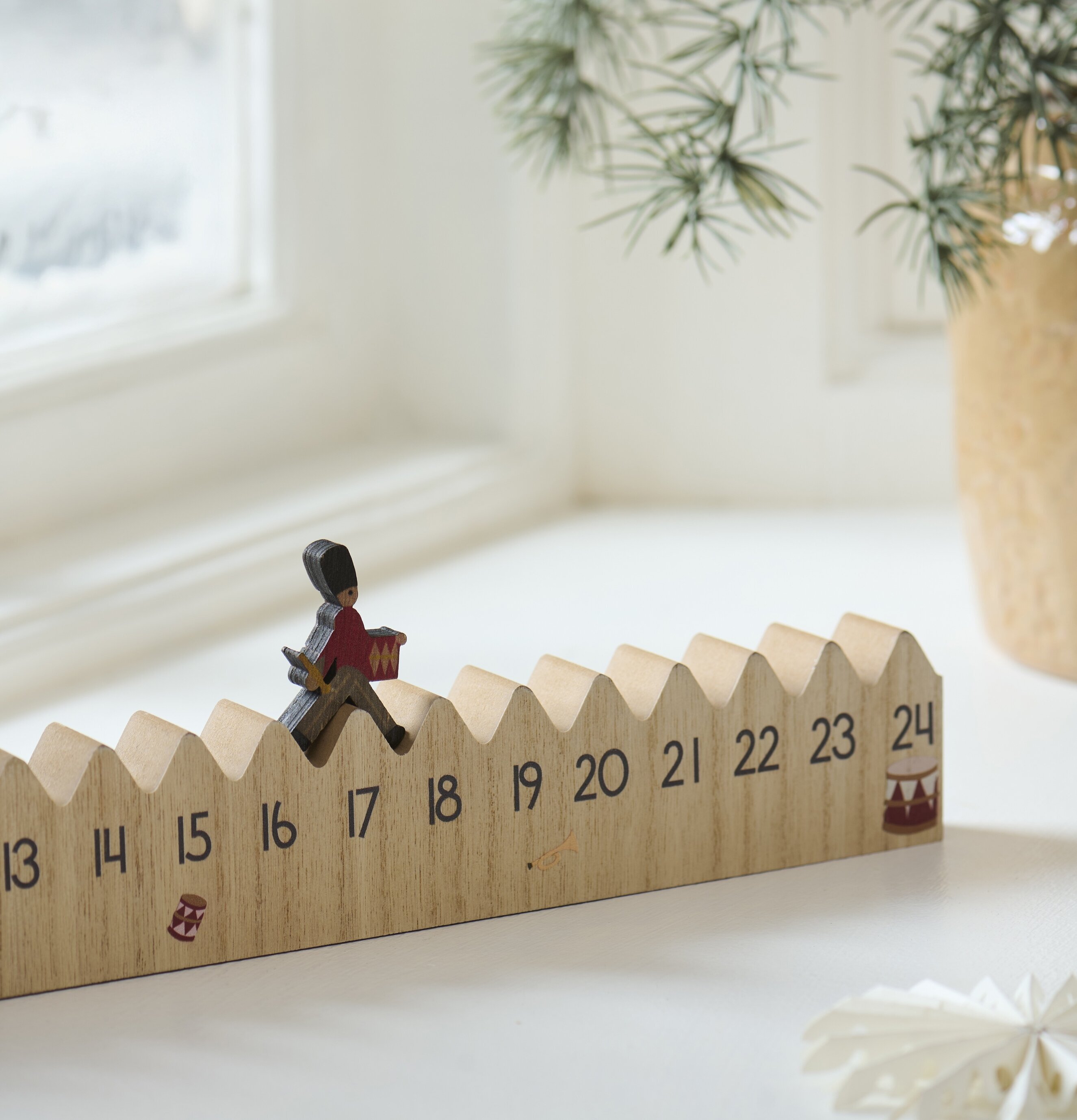 Julkalender 1-24 Gardist IB Laursen Kalendrar Week Planner Veckoplanerare Evighetskalendrar School Agenda kalender Läsårskalender Skolkalender Övrig
