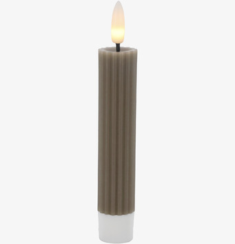 Foto av räfflat LED-kronljus med varm flamma 14 cm