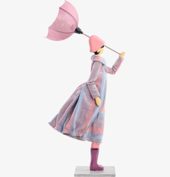 Foto: Figurlik bordslampa med rosa skärm och scarf