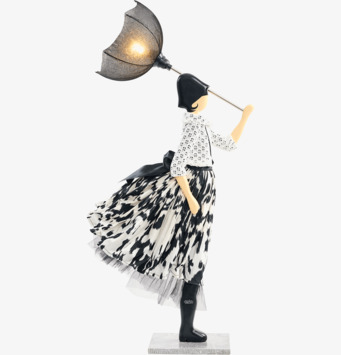 Foto: Bordslampa som kvinnlig figur med paraplyskärm