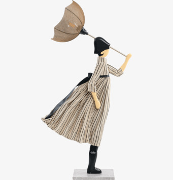 Foto: Figurformad bordslampa med paraplyskärm beige