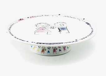 Tårtfat Be Friends Ø30,5 från Poul Pava med färgglada figurer