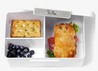 Lunchbox Beach/Party från Poul Pava med smörgås och blåbär