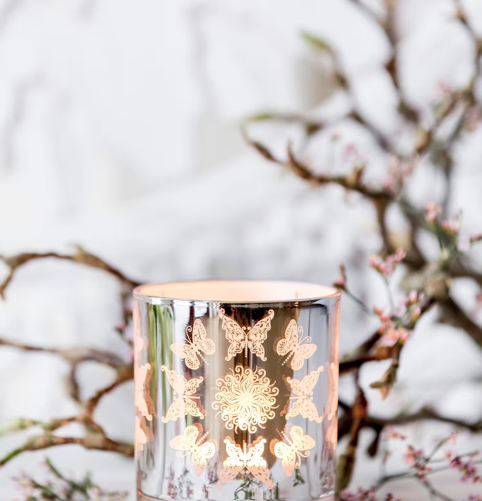 Butterfly With Flowers - Majas Cottage ljuslykta i glas