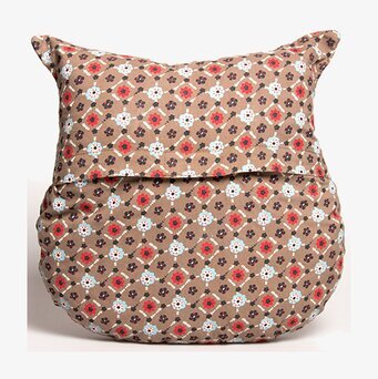 Kudde Mabel Patchwork från Sass & Belle med färgglatt mönster