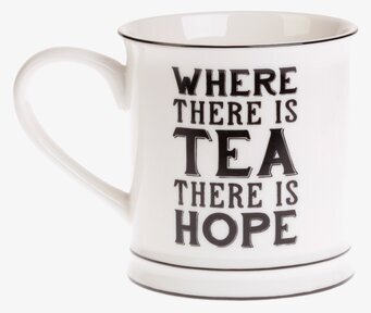 Mugg Where There Is Tea från Sass & Belle i vit keramik