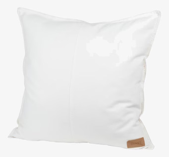 Kuddfodral Med Knappar OffWhite från Ernst i offwhite ton