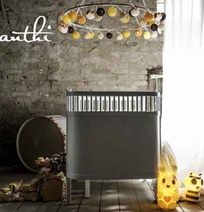 Boll Björn Orange - Vasanthi i ett rustikt barnrum från Vasanthi